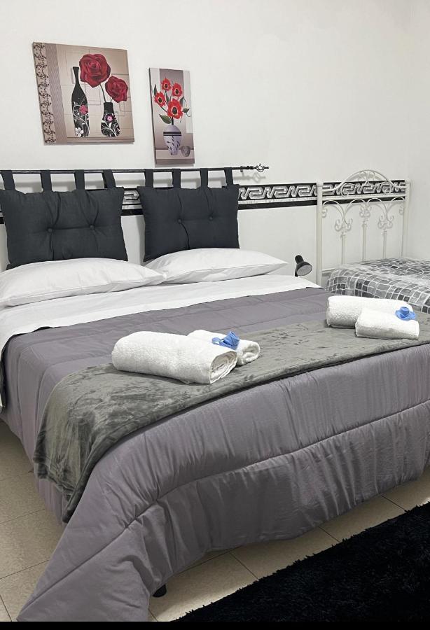 House 33 Apartment เนเปิลส์ ภายนอก รูปภาพ